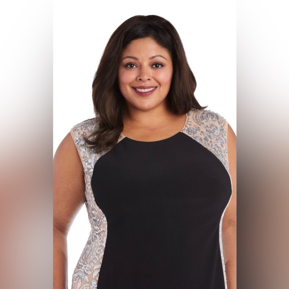 Plus Dress - Picture 4 of 9